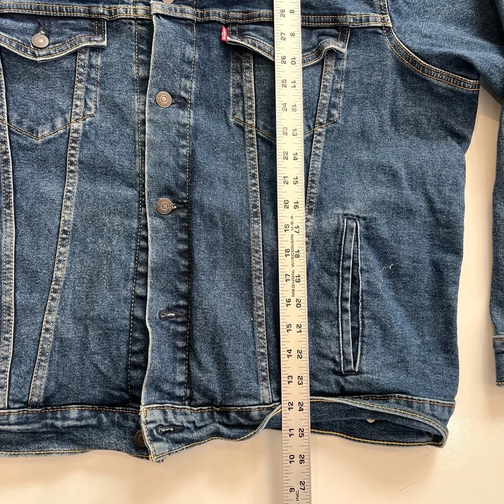 Levi's Men's Classic Blue Denim Jacket - Picture 3 of 4